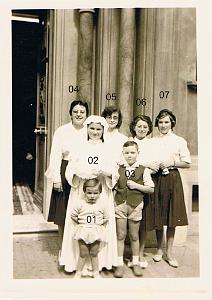 COMMUNIONS ORAN SOEURS TRINITAIRES DE SAINT LOUIS FILLES 19XX N04